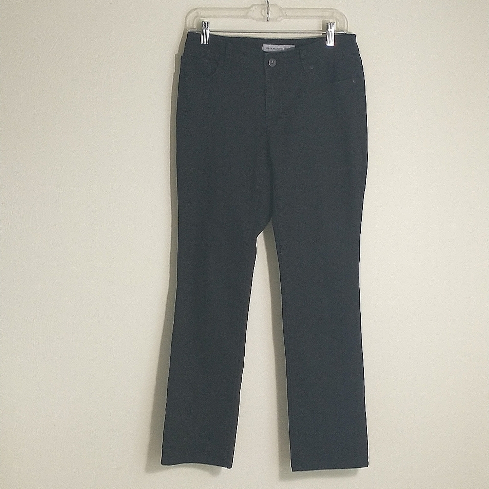 Chicos platinum Denim, ultimate fit slim leg  Black  Jeans. chico's sz 00
